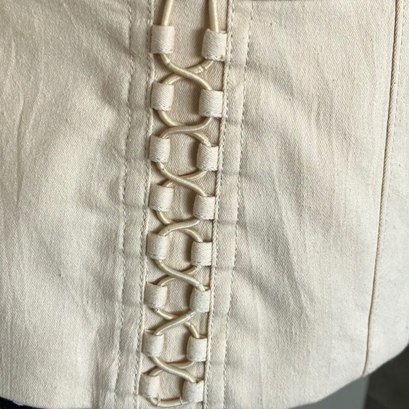 Just listed💙Cute & practical cream zip blazer w/3/4 arms & lacing detail - Picture 6 of 15